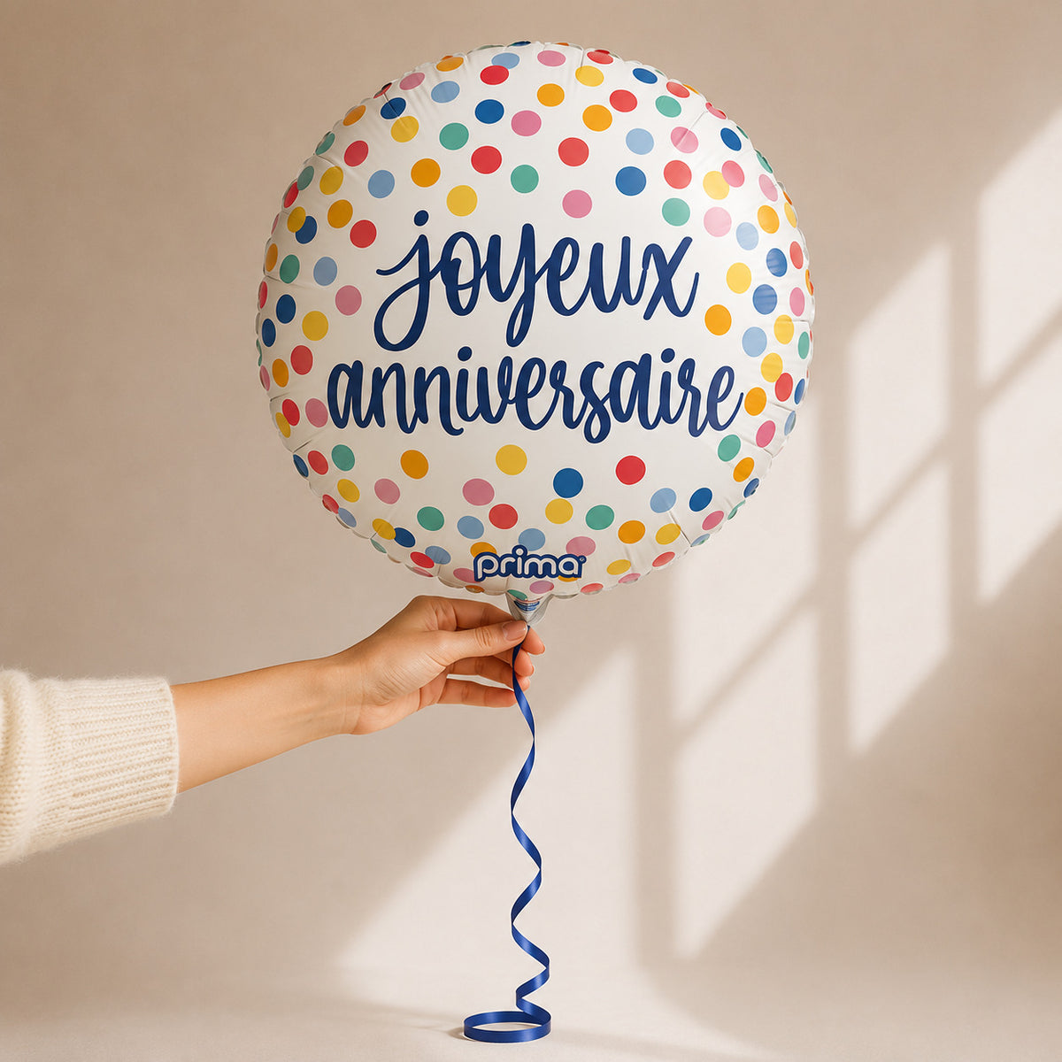 Ballon Joyeux Anniversaire La Boîte d'Amour - ballon rond confetti multicolore, gonflé à l'hélium